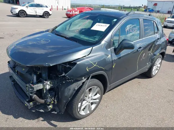 3GNCJRSB9LL146781 2020 CHEVROLET TRAX - Image 2