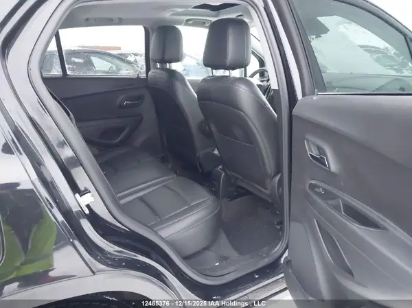 3GNCJRSB9LL231135 2020 CHEVROLET TRAX - Image 8