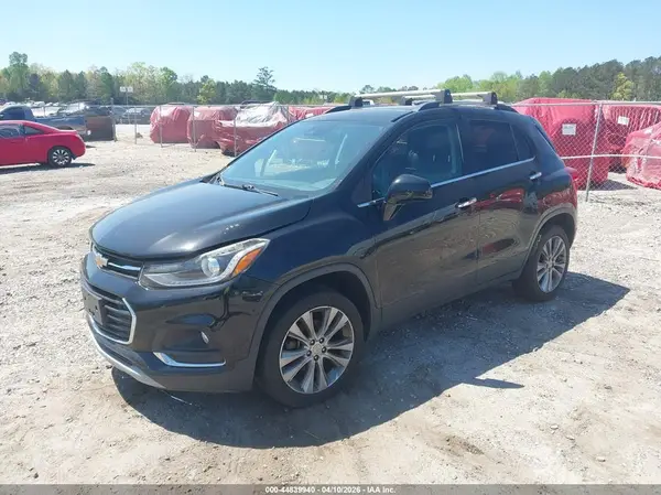 3GNCJRSBXHL203769 2017 CHEVROLET TRAX - Image 2