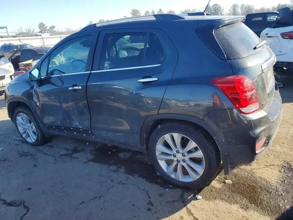 3GNCJRSBXJL379646 2018 CHEVROLET TRAX - Image 2