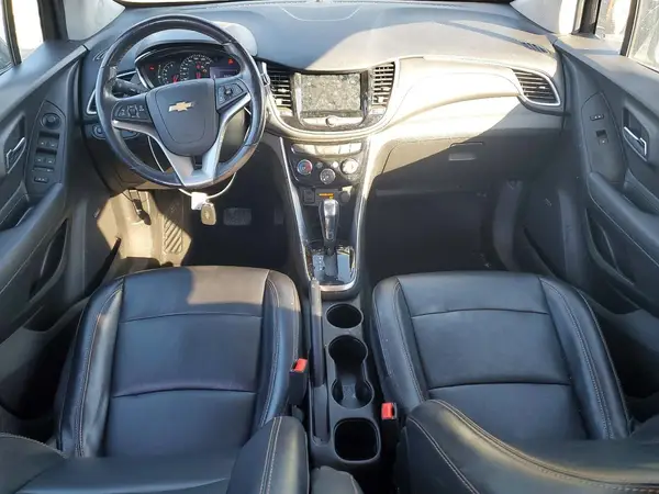 3GNCJRSBXJL379646 2018 CHEVROLET TRAX - Image 8