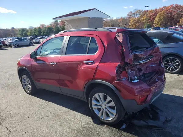 3GNCJRSBXKL219395 2019 CHEVROLET TRAX - Image 2