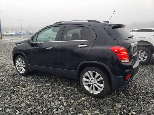 3GNCJRSBXLL174279 2020 CHEVROLET TRAX - Image 2