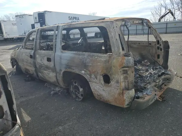 3GNEC16Z43G257534 2023 CHEVROLET SUBURBAN - Image 2