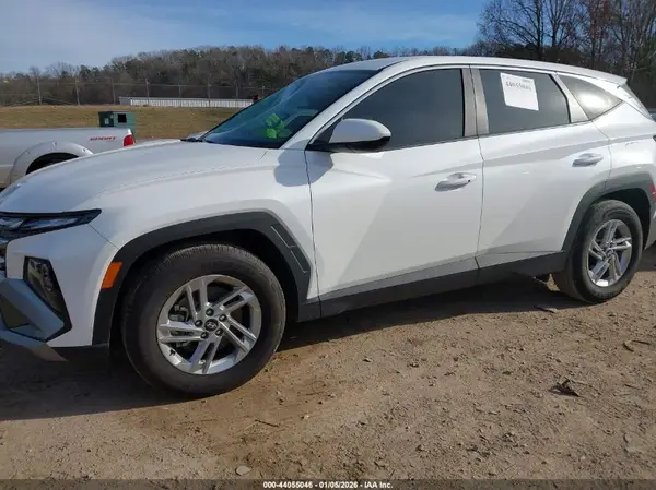 3KMJA3DE5SE010572 2025 HYUNDAI TUCSON - Image 2