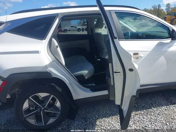 3KMJBCDE1SE009934 2025 HYUNDAI TUCSON - Image 8