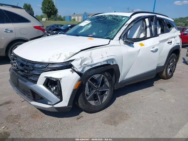 3KMJCCDE2SE007820 2025 HYUNDAI TUCSON - Image 2