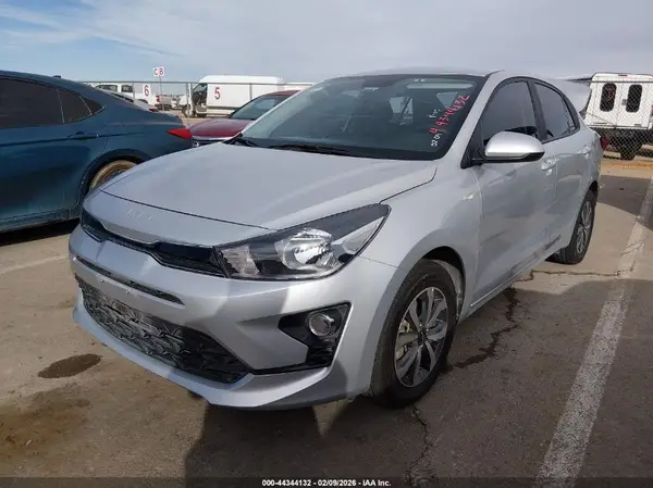 3KPA34AC9NE497821 2022 KIA FORTE - Image 2