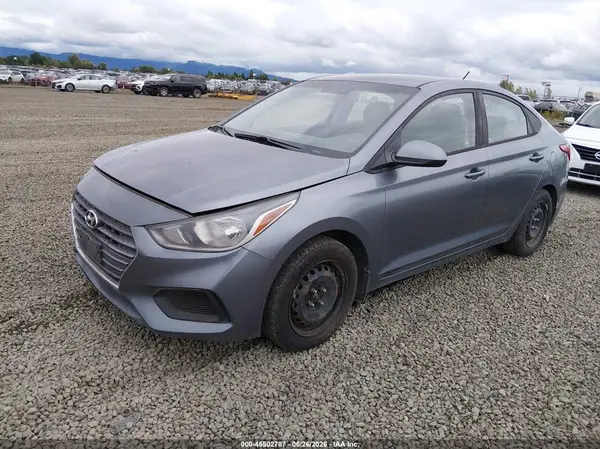 3KPC24A30JE004856 2018 HYUNDAI ACCENT - Image 2