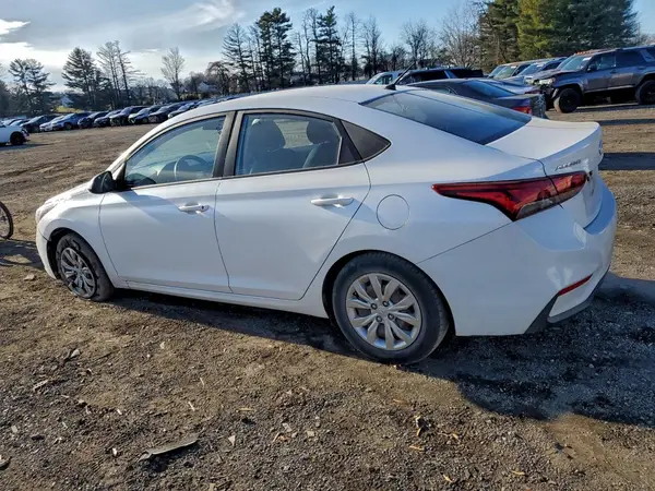 3KPC24A30JE007336 2018 HYUNDAI ACCENT - Image 2
