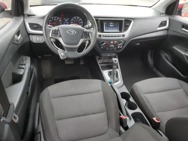 3KPC24A30JE007806 2018 HYUNDAI ACCENT - Image 8