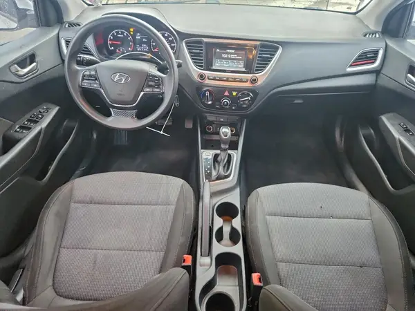 3KPC24A30JE008647 2018 HYUNDAI ACCENT - Image 8