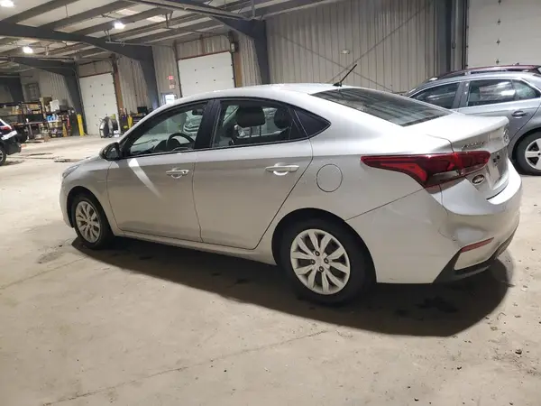 3KPC24A30JE011760 2018 HYUNDAI ACCENT - Image 2