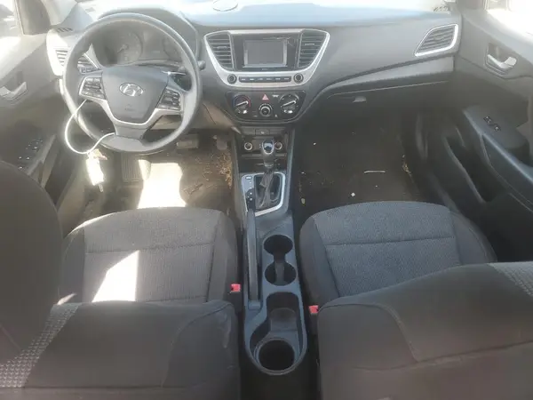3KPC24A30JE012004 2018 HYUNDAI ACCENT - Image 8