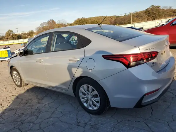3KPC24A30JE012035 2018 HYUNDAI ACCENT - Image 2