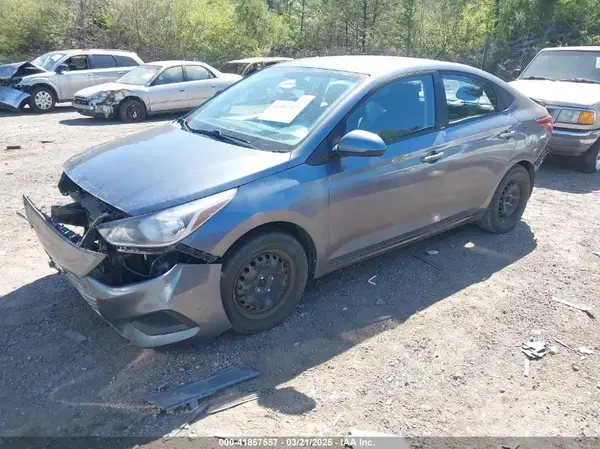 3KPC24A30JE013427 2018 HYUNDAI ACCENT - Image 2