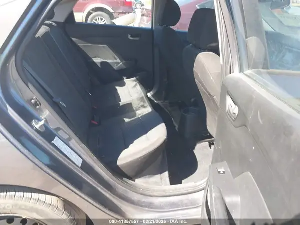 3KPC24A30JE013427 2018 HYUNDAI ACCENT - Image 8