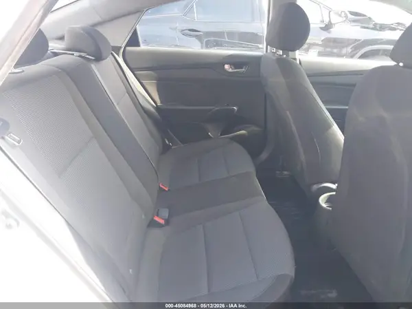 3KPC24A30JE014237 2018 HYUNDAI ACCENT - Image 8