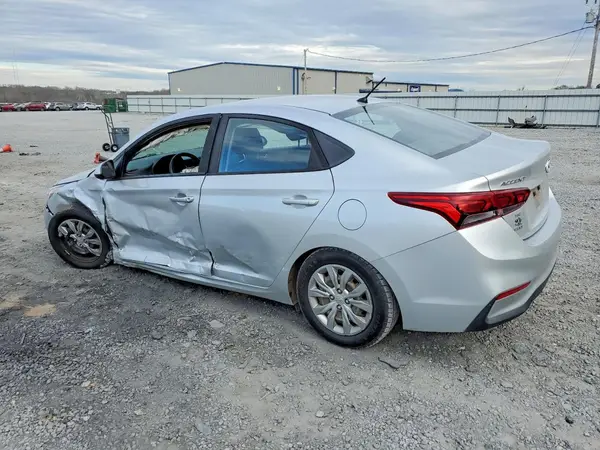 3KPC24A30JE014240 2018 HYUNDAI ACCENT - Image 2