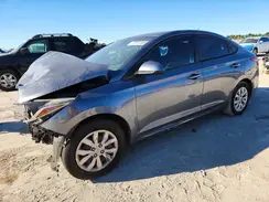 3KPC24A30JE014514 2018 HYUNDAI ACCENT