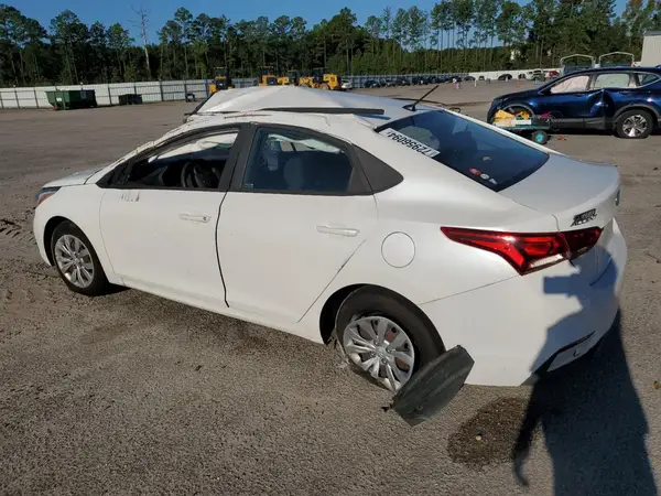 3KPC24A30JE018384 2018 HYUNDAI ACCENT - Image 2