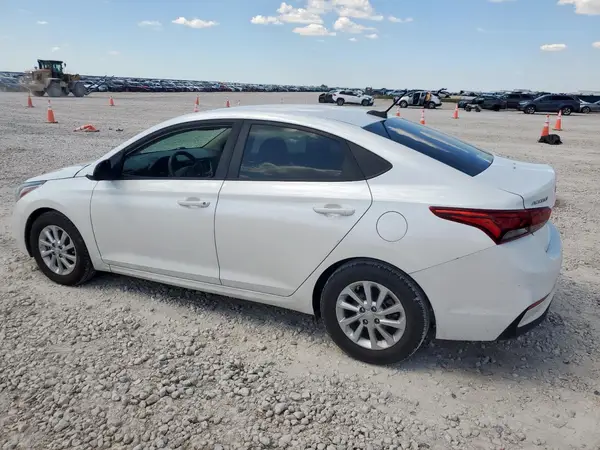 3KPC24A30JE019938 2018 HYUNDAI ACCENT - Image 2
