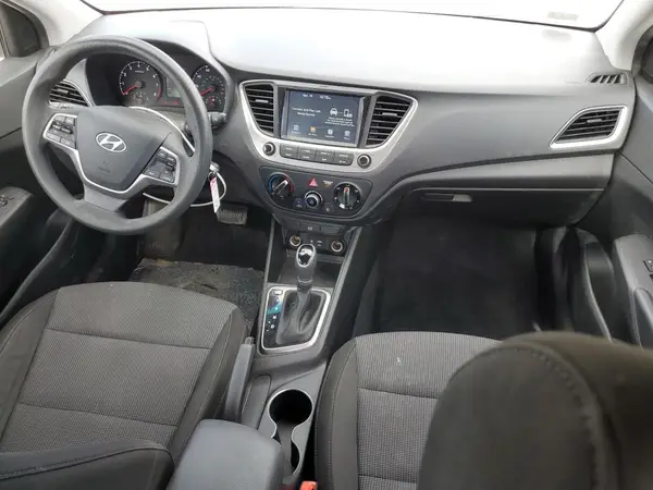 3KPC24A30JE020104 2018 HYUNDAI ACCENT - Image 8