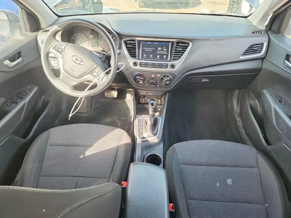 3KPC24A30JE020412 2018 HYUNDAI ACCENT - Image 8