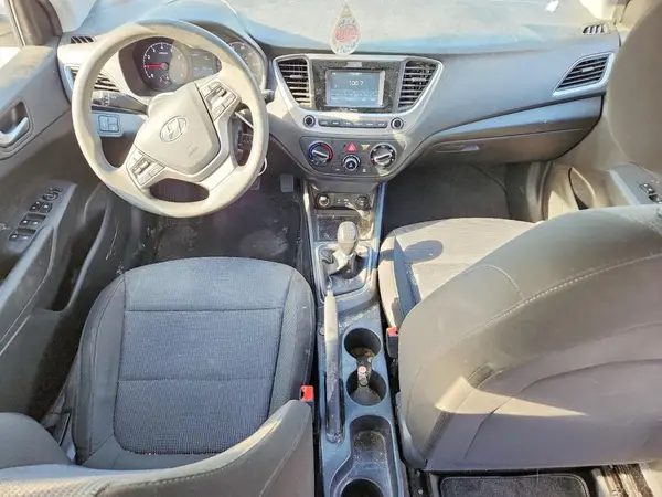 3KPC24A30JE020880 2018 HYUNDAI ACCENT - Image 8