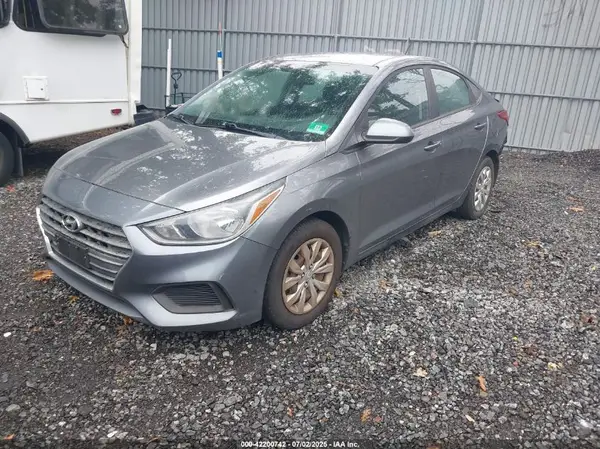 3KPC24A30JE022595 2018 HYUNDAI ACCENT - Image 2
