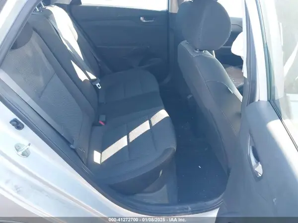 3KPC24A30JE024671 2018 HYUNDAI ACCENT - Image 8