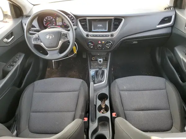 3KPC24A30JE025643 2018 HYUNDAI ACCENT - Image 8