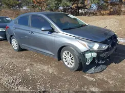 3KPC24A30JE026582 2018 HYUNDAI ACCENT