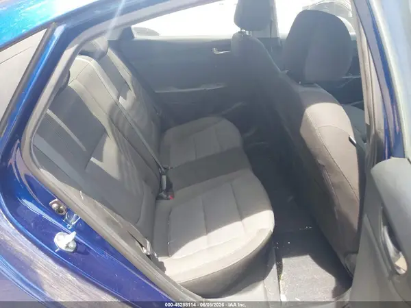 3KPC24A30JE026890 2018 HYUNDAI ACCENT - Image 8