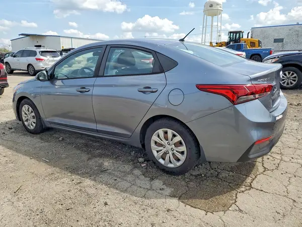 3KPC24A30JE026954 2018 HYUNDAI ACCENT - Image 2