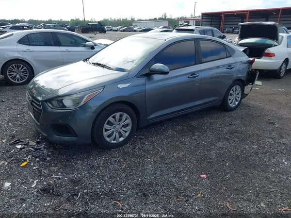 3KPC24A30JE029109 2018 HYUNDAI ACCENT - Image 2