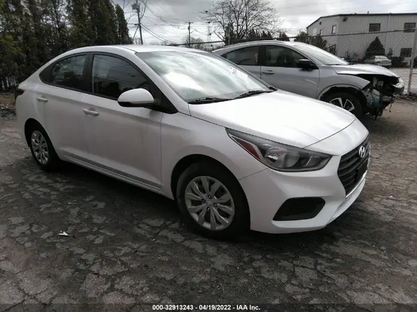 3KPC24A30JE029465 2018 HYUNDAI ACCENT - Image 1