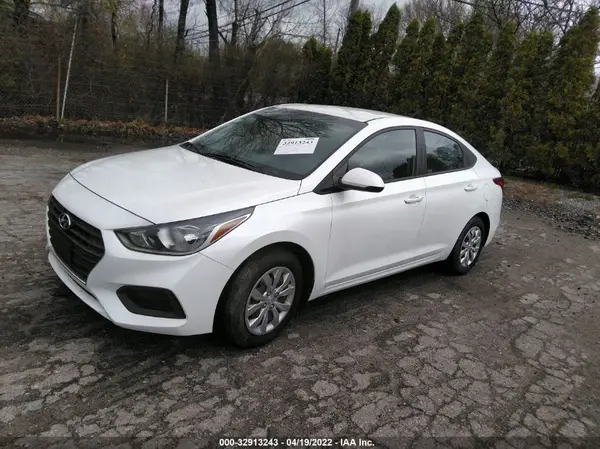 3KPC24A30JE029465 2018 HYUNDAI ACCENT - Image 2