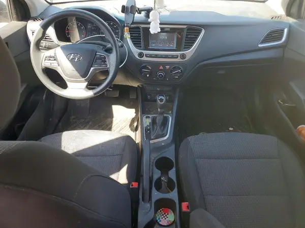 3KPC24A30JE029479 2018 HYUNDAI ACCENT - Image 8