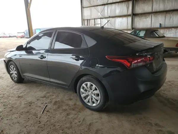 3KPC24A30JE031846 2018 HYUNDAI ACCENT - Image 2