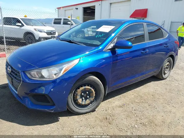 3KPC24A30JE033774 2018 HYUNDAI ACCENT - Image 2