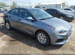 3KPC24A30JE034018 2018 HYUNDAI ACCENT