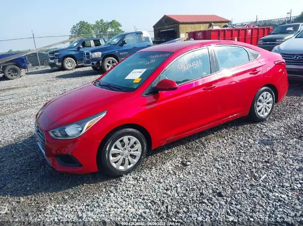 3KPC24A30JE034827 2018 HYUNDAI ACCENT - Image 2