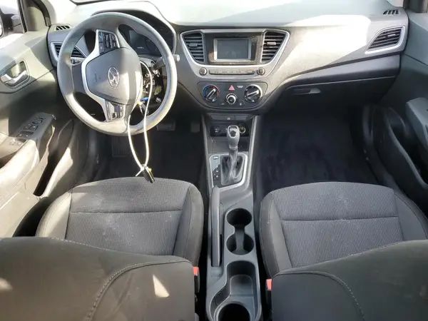 3KPC24A30JE035217 2018 HYUNDAI ACCENT - Image 8