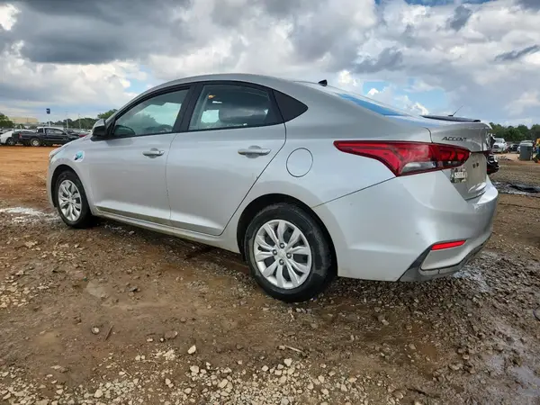 3KPC24A30KE038670 2019 HYUNDAI ACCENT - Image 2
