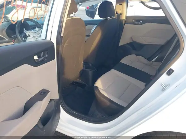 3KPC24A30KE039981 2019 HYUNDAI ACCENT - Image 8