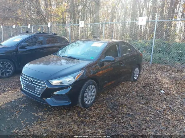 3KPC24A30KE040418 2019 HYUNDAI ACCENT - Image 2