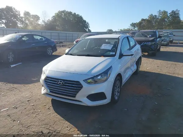 3KPC24A30KE042153 2019 HYUNDAI ACCENT - Image 2