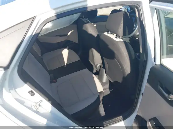 3KPC24A30KE042153 2019 HYUNDAI ACCENT - Image 8