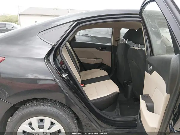 3KPC24A30KE044985 2019 HYUNDAI ACCENT - Image 8